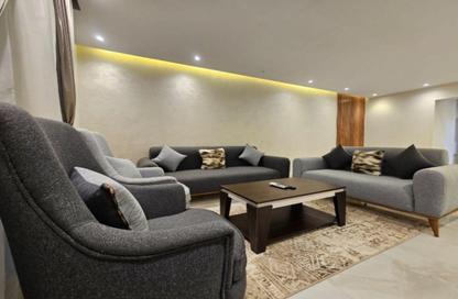 Apartment - 3 Bedrooms - 2 Bathrooms for rent in Moez Al Dawla St. - 6th Zone - Nasr City - Cairo