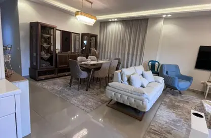 شقة - 3 غرف نوم - 1 حمام للبيع في الحي الثامن - الشيخ زايد - الجيزة