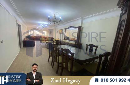شقة - 2 غرف نوم - 2 حمامات للايجار في شارع جمال عبد الناصر - المندرة - حي ثان المنتزة - الاسكندرية