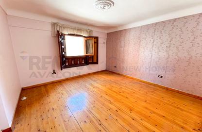 Apartment - 3 Bedrooms - 2 Bathrooms for sale in Laurent - Hay Sharq - Alexandria