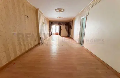 Apartment - 3 Bedrooms - 2 Bathrooms for sale in Laurent - Hay Sharq - Alexandria