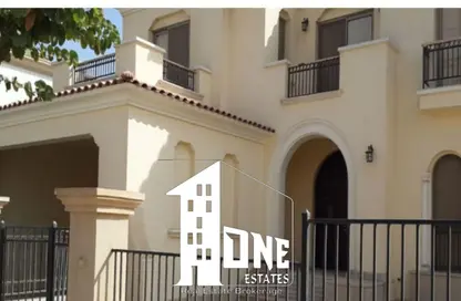 فيلا - 4 غرف نوم - 4 حمامات للايجار في رينا - اب تاون كايرو - المقطم - القاهرة