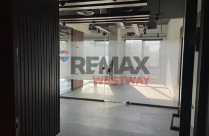 مساحات مكتبية - 3 غرف نوم - 1 حمام للايجار في اركان بلازا - محور 26 يوليو - الشيخ زايد - الجيزة