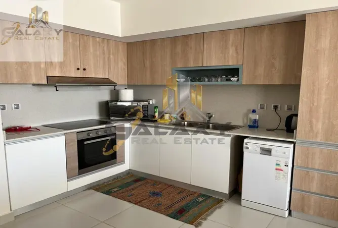 102731050 - Property Image 2