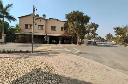 منزل مزدوج - 3 غرف نوم - 4 حمامات للبيع في اليفا - اب تاون كايرو - المقطم - القاهرة