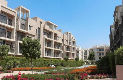 Apartment - 3 Bedrooms - 2 Bathrooms for sale in Moon Residences - Fifth Square - The 5th Settlement - New Cairo City - Cairo