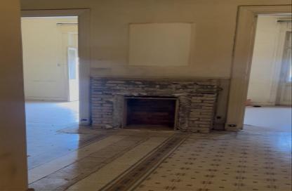 Apartment - 2 Bedrooms - 2 Bathrooms for sale in Garden City - Cairo