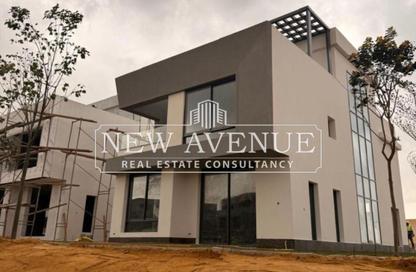 Townhouse - 3 Bedrooms - 4 Bathrooms for sale in Eastshire compound - 5th Settlement Compounds - The 5th Settlement - New Cairo City - Cairo