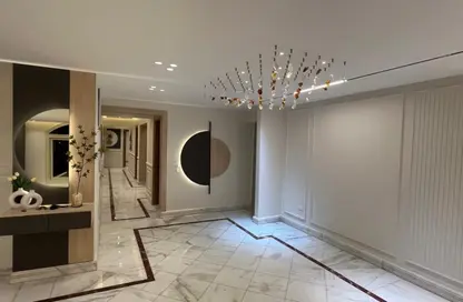 شقة - 3 غرف نوم - 2 حمامات للبيع في شارع محي الدين أبو العز - الدقي - الجيزة