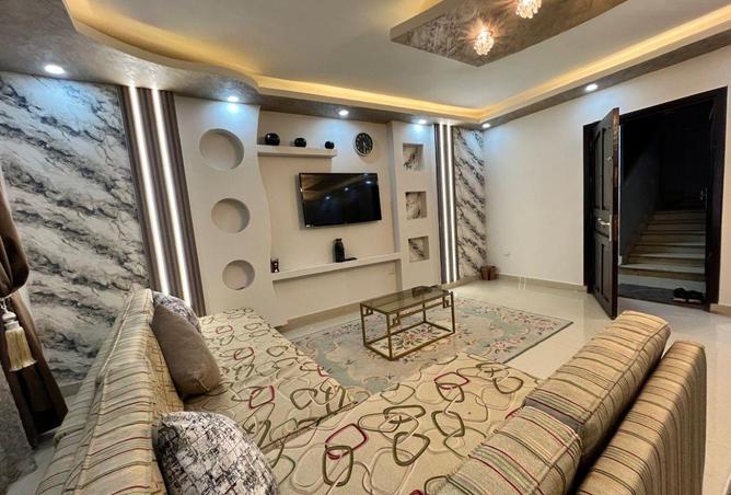 2OgsBI7LQDg - Property Image 2