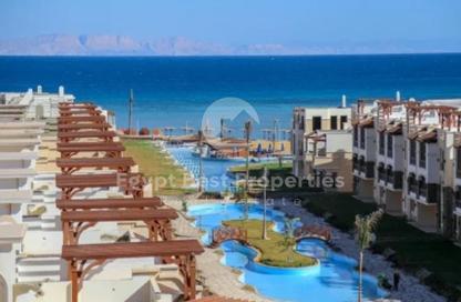 (بنتهاوس  (روف - 3 غرف نوم - 2 حمامات للبيع في بلو بلو - العين السخنة - السويس
