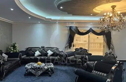 Roof - 3 Bedrooms - 3 Bathrooms for sale in El Banafseg 12 - El Banafseg - New Cairo City - Cairo