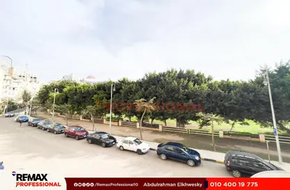 شقة - 4 غرف نوم - 1 حمام للايجار في شارع عمر لطفي - سبورتنج - حي شرق - الاسكندرية