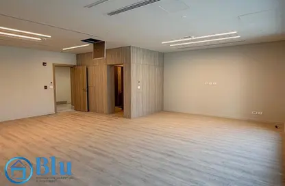 مساحات مكتبية - استوديو - 1 حمام للايجار في يو فينوس - التجمع الاول - مدينة القاهرة الجديدة - القاهرة