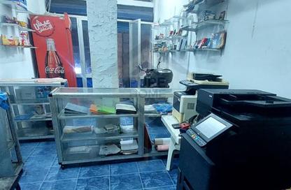 محل تجاري - استوديو للايجار في شارع كفر صقر - كامب شيزار - حي وسط - الاسكندرية