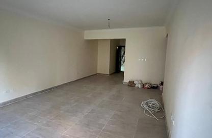 Apartment - 3 Bedrooms - 3 Bathrooms for sale in Janna - New Cairo City - Cairo
