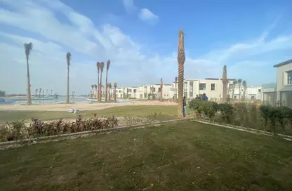 شاليه - 3 غرف نوم - 3 حمامات للبيع في كالي كوست - راس الحكمة - الساحل الشمالي