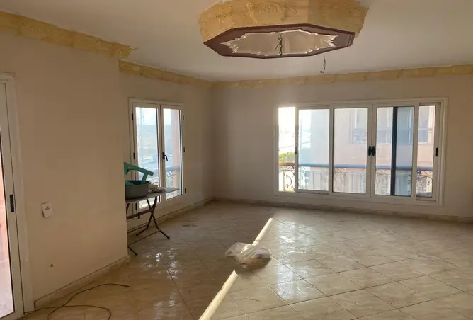 74304029 - Property Image 2