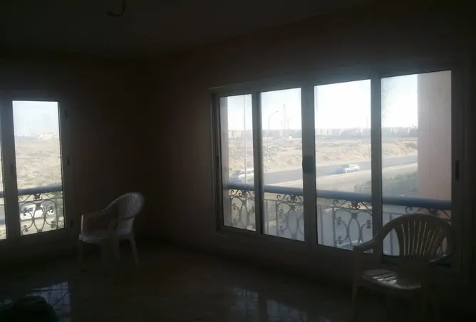 74304029 - Property Image 3