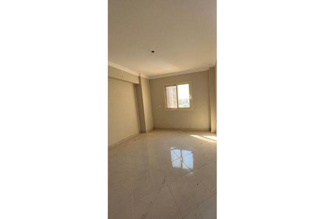 8666793 - Property Image 2