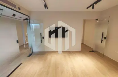 Office Space - 1 Bedroom - 1 Bathroom for rent in Business Plus - North Teseen St. - The 5th Settlement - New Cairo City - Cairo