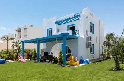 Chalet - 3 Bedrooms - 2 Bathrooms for sale in Mountain View - Ras Al Hekma - North Coast