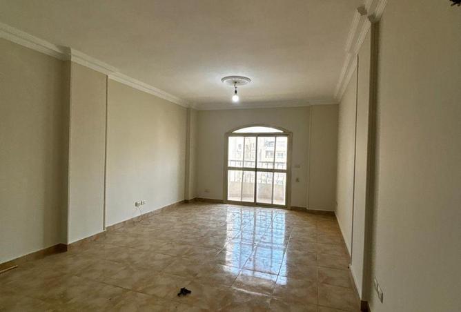 88127200 - Property Main Image