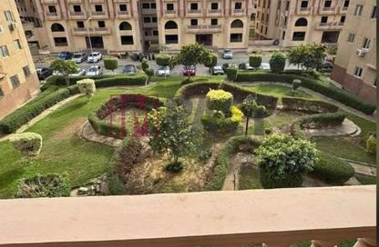 Apartment - 3 Bedrooms - 2 Bathrooms for sale in Swan Lake Residence - 5th Settlement Compounds - The 5th Settlement - New Cairo City - Cairo