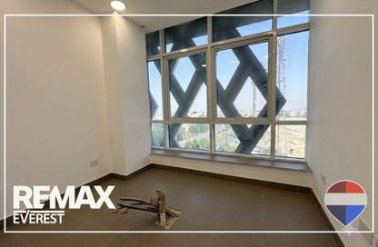 Clinic - Studio - 2 Bathrooms for rent in Centrada Plaza - Juhayna Square - 6 October City - Giza