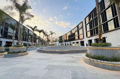 مساحات مكتبية - غرفة نوم - 1 حمام للبيع في لايك فيو ريزيدنس - كمبوندات التجمع الخامس - التجمع الخامس - مدينة القاهرة الجديدة - القاهرة