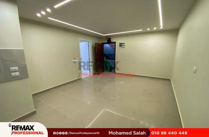 Apartment - 2 Bedrooms - 1 Bathroom for sale in Al Kornish Square - Sporting - Hay Sharq - Alexandria