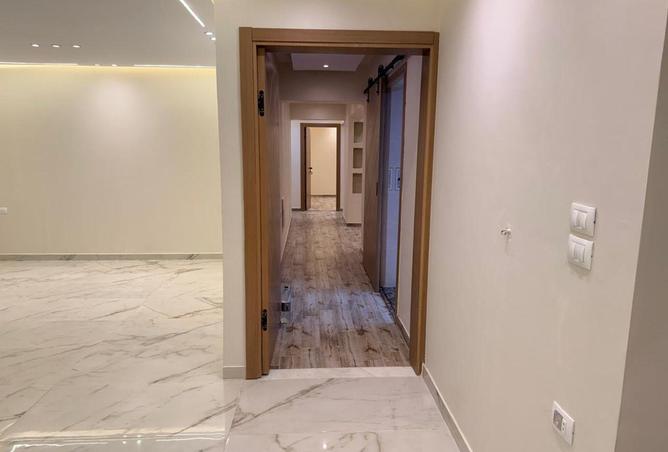 65163551 - صورة العقار 2