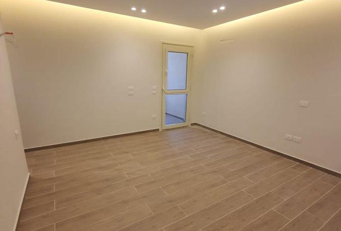 77323204 - Property Main Image