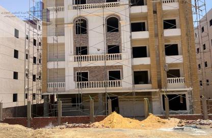 شقة - 4 - 3 للبيع في المجاورة الرابعة - المنطقة الخامسة - مدينة الشروق - القاهرة