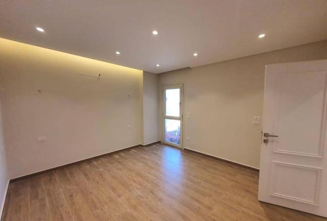 8720062 - Property Main Image