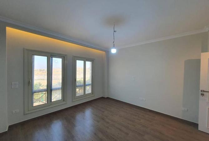 8720062 - Property Image 2