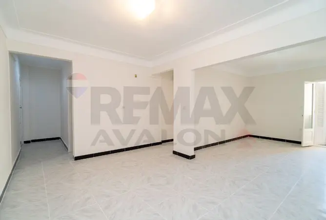 102910533 - Property Image 2
