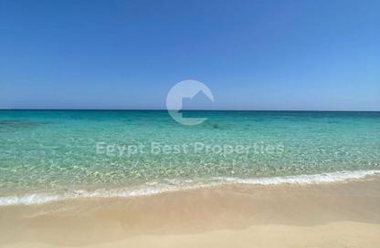 Chalet - 3 Bedrooms - 4 Bathrooms for sale in Ramla Lakeside - Qesm Ad Dabaah - North Coast Chalet - 3 Bedrooms - 4 Bathrooms for sale in Ramla Lakeside - Qesm Ad Dabaah - North Coast