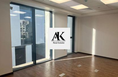 Office Space - 4 Bedrooms - 2 Bathrooms for rent in Hyde Park Business District Mall - South Teseen St. - The 5th Settlement - New Cairo City - Cairo
