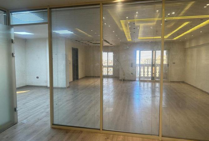 75402210 - Property Image 2