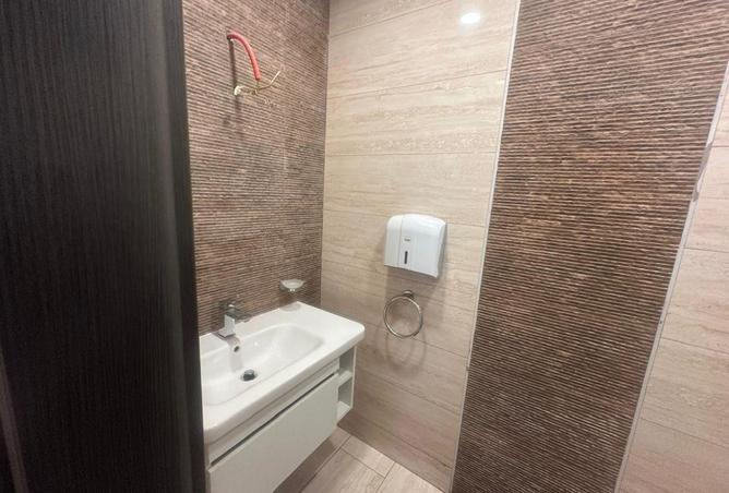 75402210 - Property Image 3