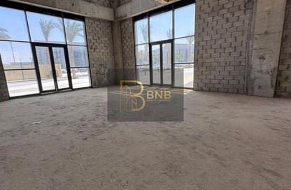 بناية كاملة - استوديو - 4 حمامات للايجار في ديستريكت 5 - كمبوندات التجمع الخامس - التجمع الخامس - مدينة القاهرة الجديدة - القاهرة