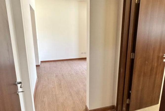 98833397 - Property Image 3