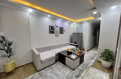 شقة - 1 حمام للايجار في شارع شهاب - المهندسين - الجيزة