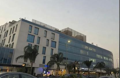 طابق كامل - استوديو - 4 للايجار في فى90 - شارع التسعين الشمالي - التجمع الخامس - مدينة القاهرة الجديدة - القاهرة