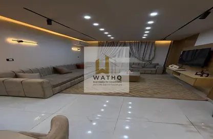 شقة - 3 غرف نوم - 3 حمامات للبيع في زايد 2000 - الحي الرابع - الشيخ زايد - الجيزة