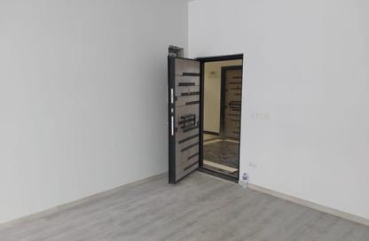 Office Space - Studio - 1 Bathroom for rent in Hayati Residence - North Investors Area - New Cairo City - Cairo