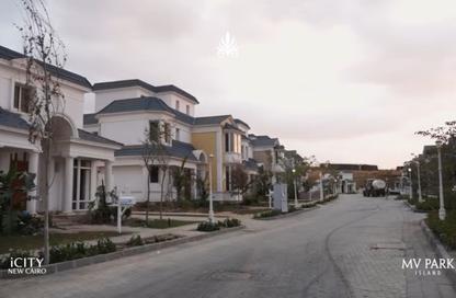 Apartment - 3 - 3 for sale in Mountain View iCity - 5th Settlement Compounds - The 5th Settlement - New Cairo City - Cairo
