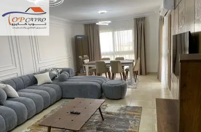 شقة - 3 غرف نوم - 2 حمامات للايجار في B12 - مدينتي - القاهرة