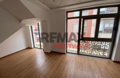 Office Space - Studio - 1 Bathroom for rent in The Courtyard - 12th District - Sheikh Zayed City - Giza